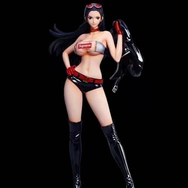 Pirates Gk Action Figures Pps Trendy Brand Namei Robin Lady Street Fashion Series Scale Ratio Model Desktop Decorative Ornaments Anime Toys  Playsetss