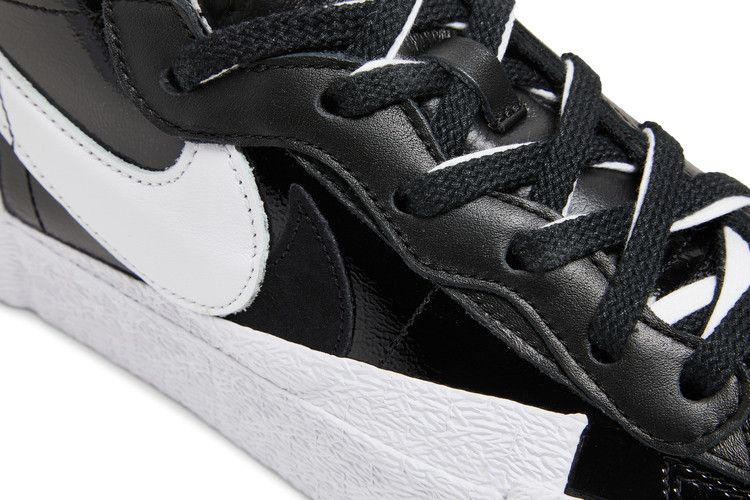 Men's Sneakers Nike Blazer Low Sacai Black Patent Leather Black/White