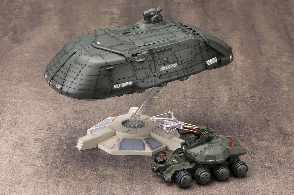 Kotobukiya Godzilla vs. Biollante Super X2, 1/144 scale plastic model, approximately 250mm in length