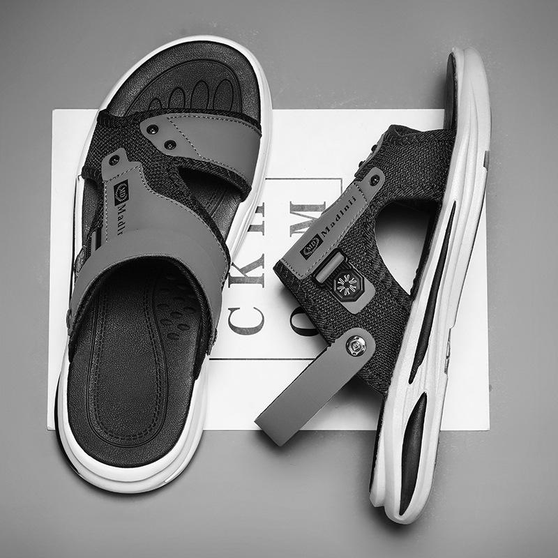 Summer New One-word Sports and Leisure Sandals Men's Comfortable and Breathable Soft-soled Non-slip Driving Beach Cool Slippers Two Wear