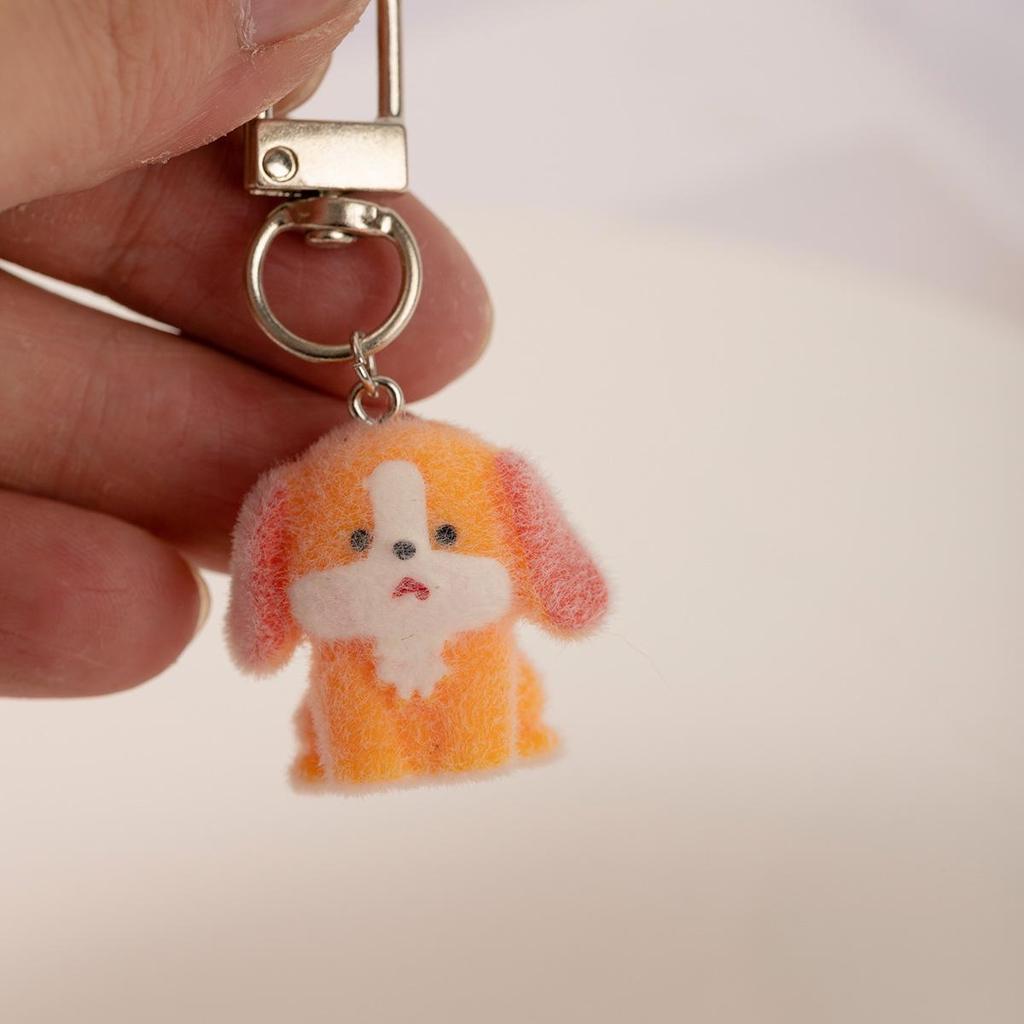 Colgante Llavero Mini Cachorro de Resina Flocada: Encantador Adorno de Llavero para Bolso DIY