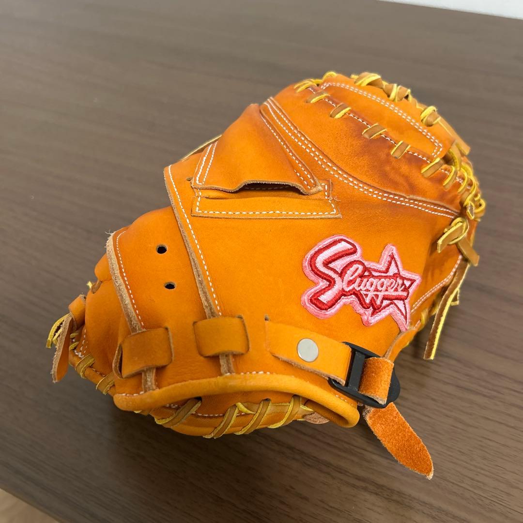 Used Kubota Slugger Soft Catcher s Mitt