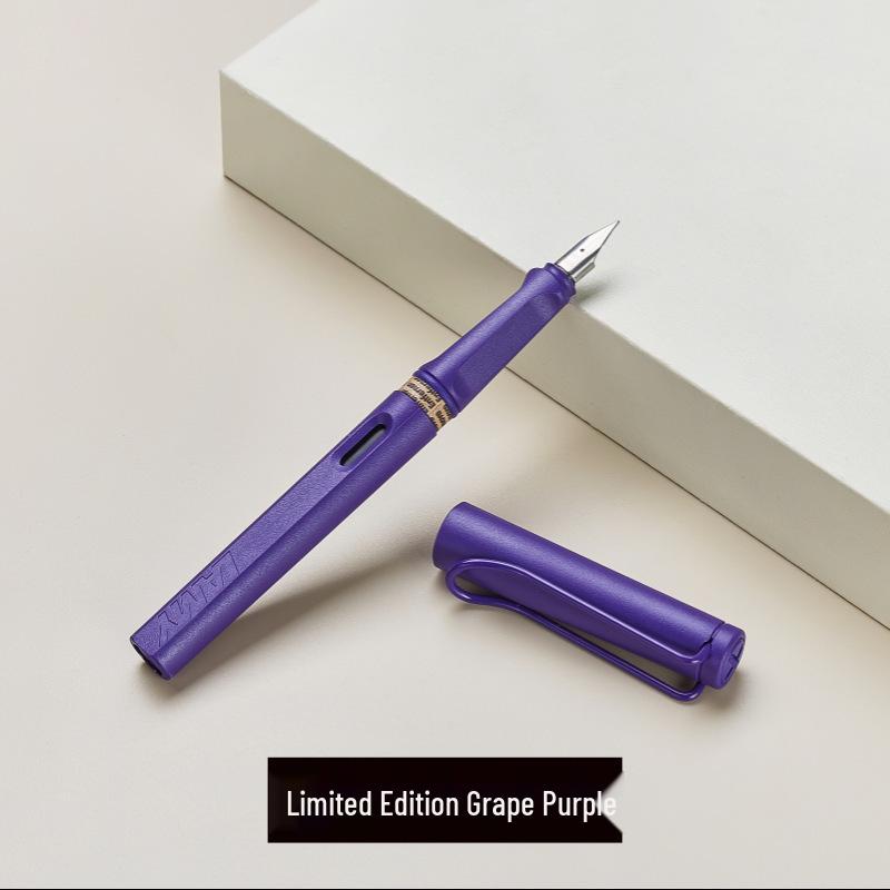 Lamy Safari Fountain Pen Gift Set with Engraving