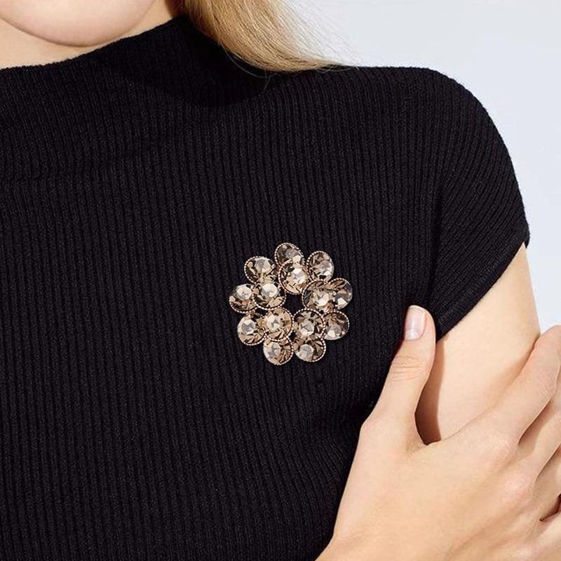 Retro Flower Silence Brooch, High-end Women's Luxurious and Elegant Crystal Brooch, Niche Design Sense Brooch