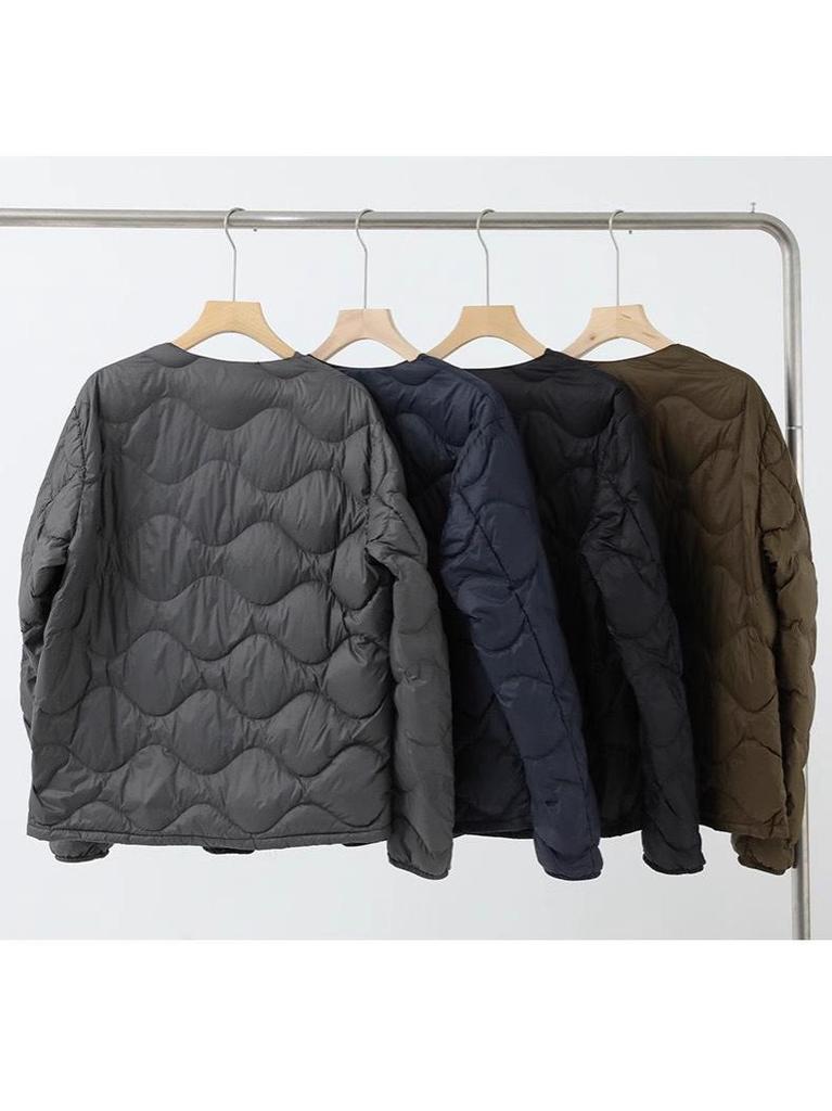 Men's Lightweight Portable Down Jacket with Curved Stitching