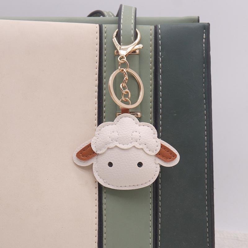PU Leather Mountain Sheep Keychain Vivid Adorable Cartoon Design Pendant for Clutch Bag Decor Birthday Gift