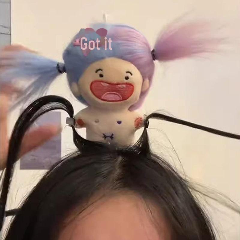 Plush Cartoon Bear Headband: Perfect for Autumn/Winter Skincare, Versatile Outings, and Effortless Style.