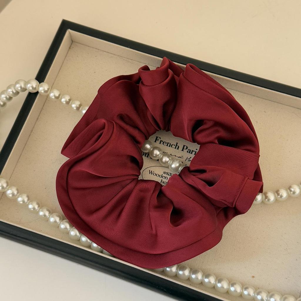 "High-End French-Style Satin Hairband: Fashionable Wood Ear & Flower Bud Design"