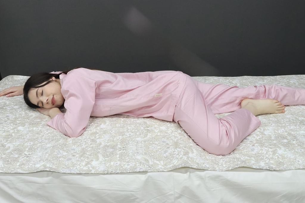 Romance Kosugi Semi-Double V&A (Victoria & Albert Museum) Strawberry Thief Mattress Pad, 100% Linen, Beige