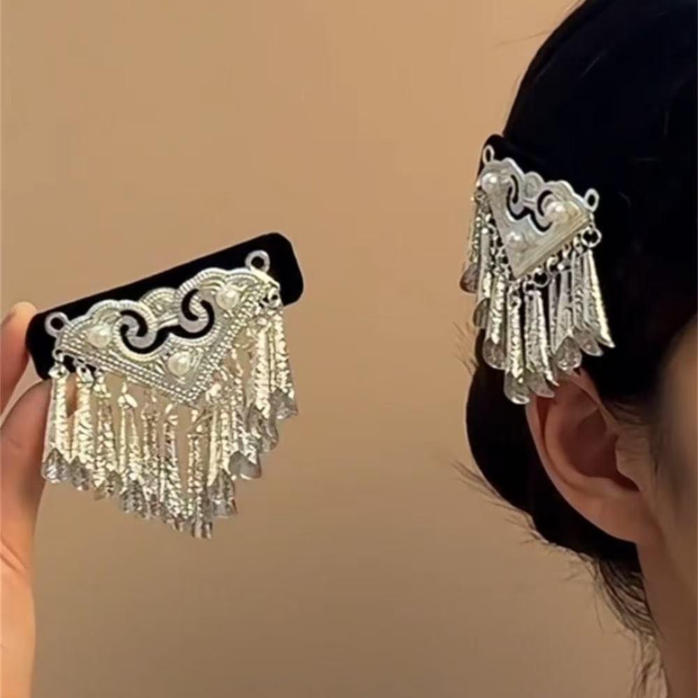 Sandalwood Women's Hairpin: Elegant Modern-Chinese Style Wooden Updo Stick