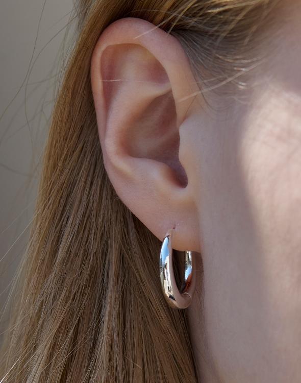 Attica Raw Crescent Hoop Earrings / Ebs044