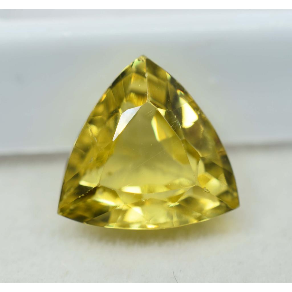 YELLOW Trillion Cut 8.1 Ct Natural Sapphire Top Quality Loose Gemstone