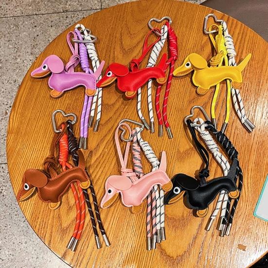 Keychain Pendant Imitation Leather Dachshund Shape Key Chain with Heart-Shaped Metal Buckle Braided Rope Bag Charm Accessory
