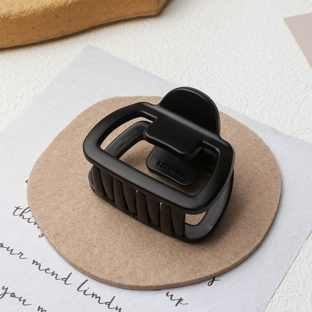 Elegancka damska spinka do włosów z półupięciem 2025: Mały pazur do dużej objętości, stylizacja z tyłu głowy