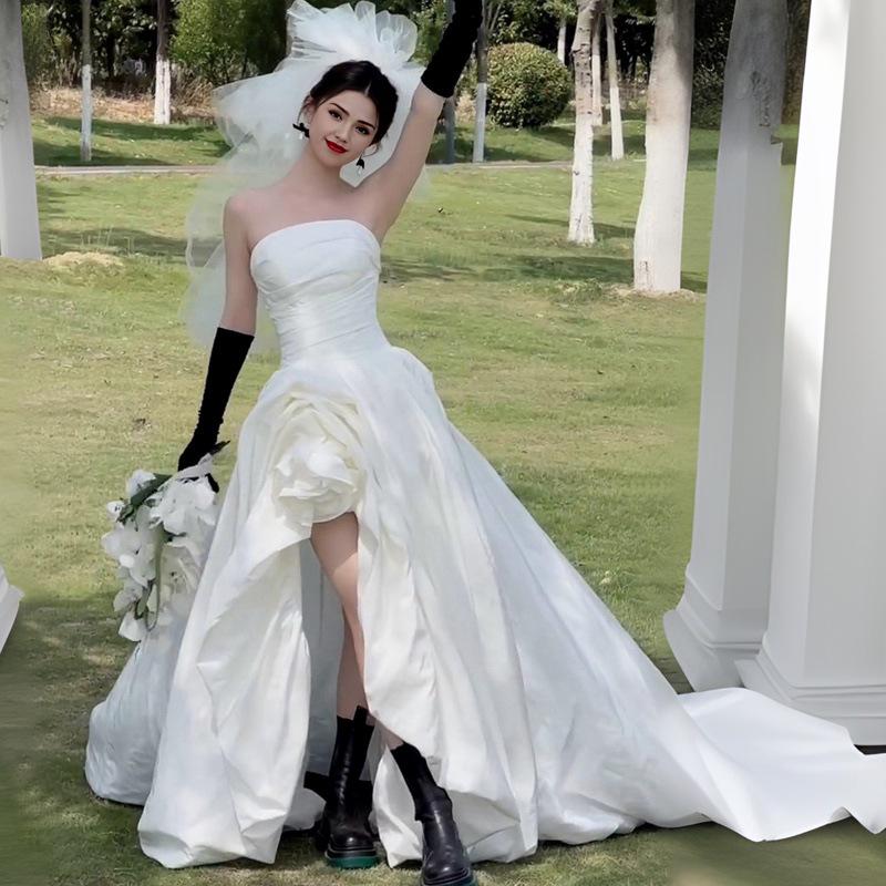 

Свадебное и вечернее платье без бретелек для пар: Современный уличный и дорожный стиль M