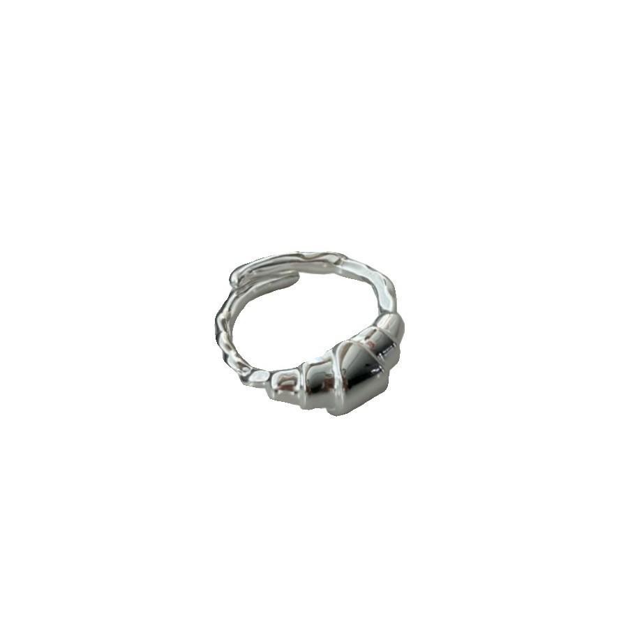 Women's Geometric French Croissant Adjustable Ring - Trendy and Versatile Fashion Accessory