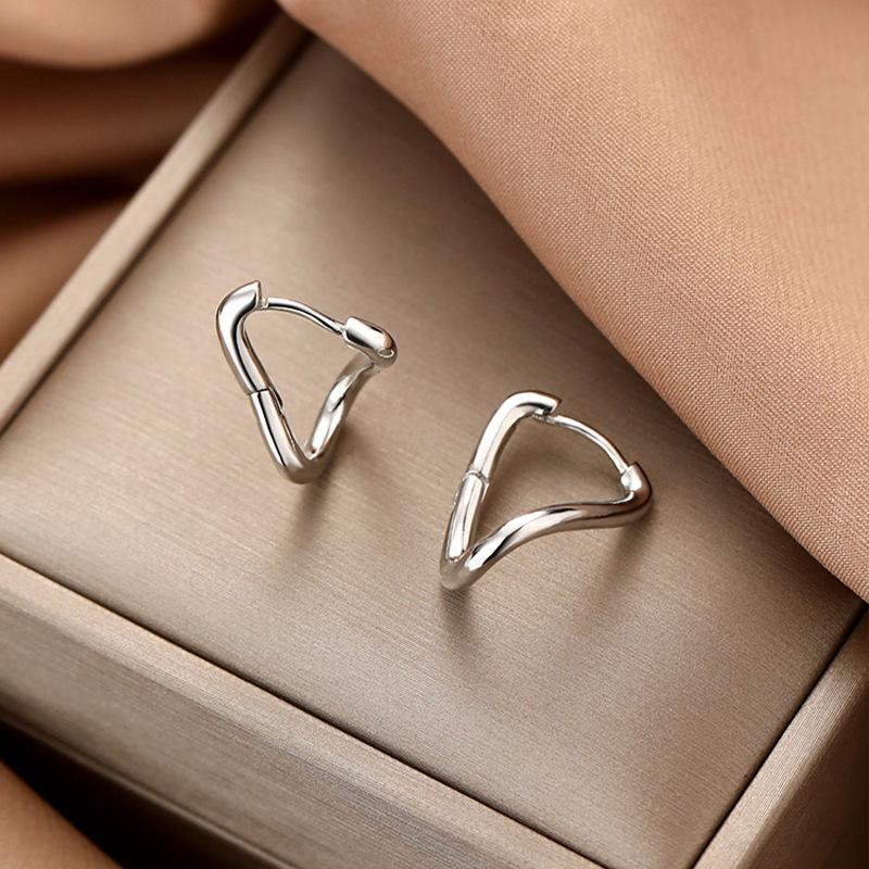 New Korean Silver Color Hoop Earrings for Women Trend Vintage Geometric Irregular Dislocation Ear Studs Earring Jewelry