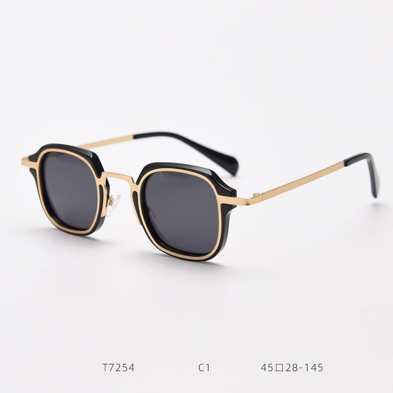 Japanese Retro Small Square Metal Polarized Sunglasses Trendy Men Street Punk Matte Driving Sunglasses Women