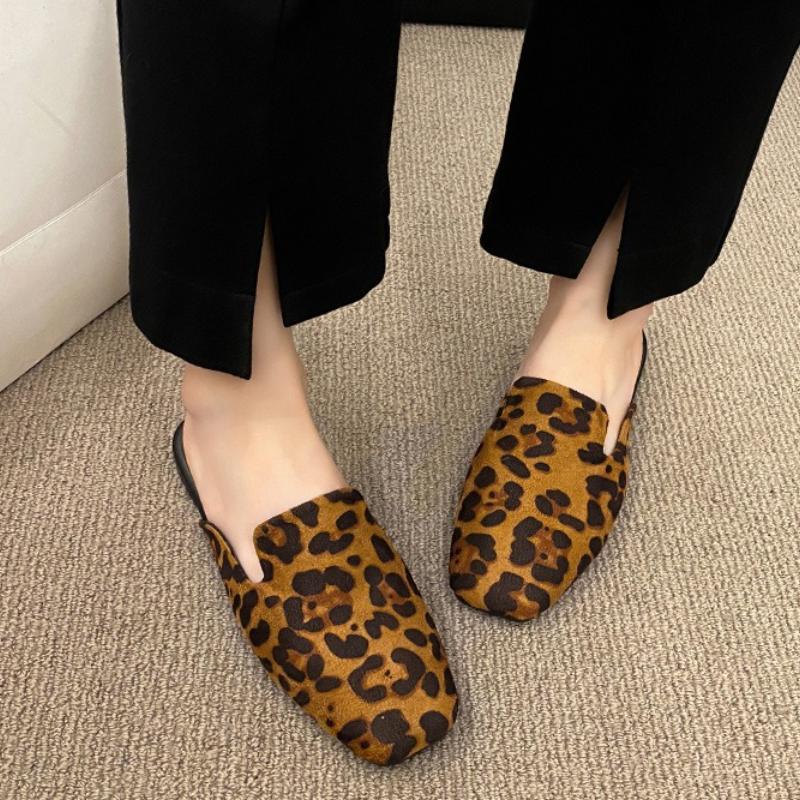 Fashion Leopard Women Mules Shoes Slippers Flats Suede Summer Square Toe Designer Outdoor Slingback Sandals Zapatos Mujer Slides