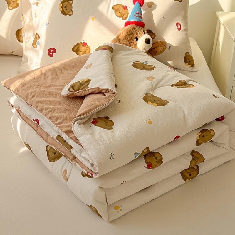 Ultra-Soft Summer Quilt for Mother and Baby - Light, Breathable Cotton for Comfort