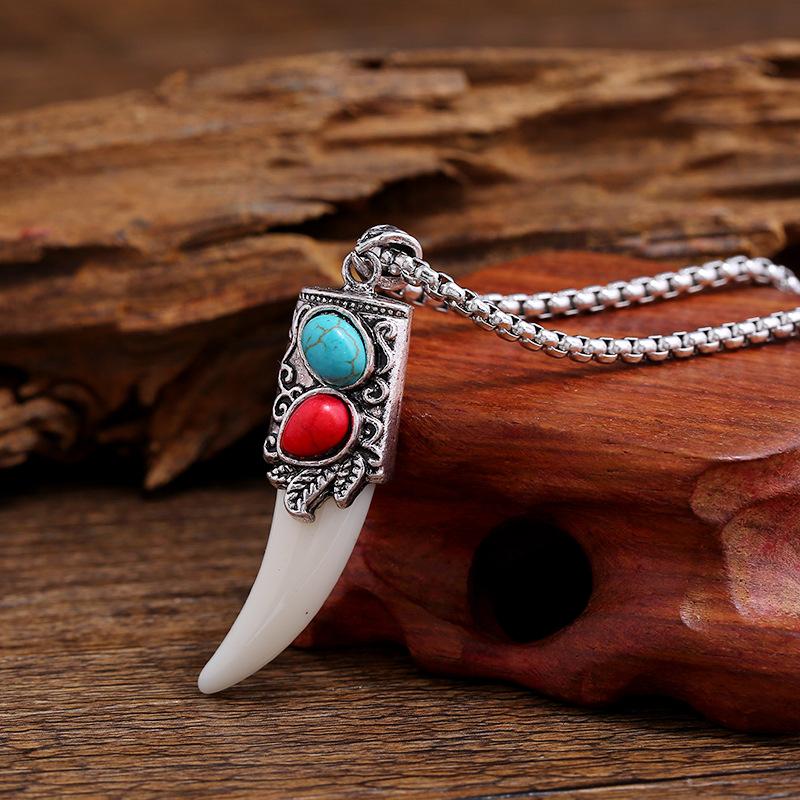 Retro Imitation Wolf Tooth Dog Tooth Pendant Titanium Steel Necklace Men and Women Versatile Personalized Pendant Couple Trendy Cool Sweater with