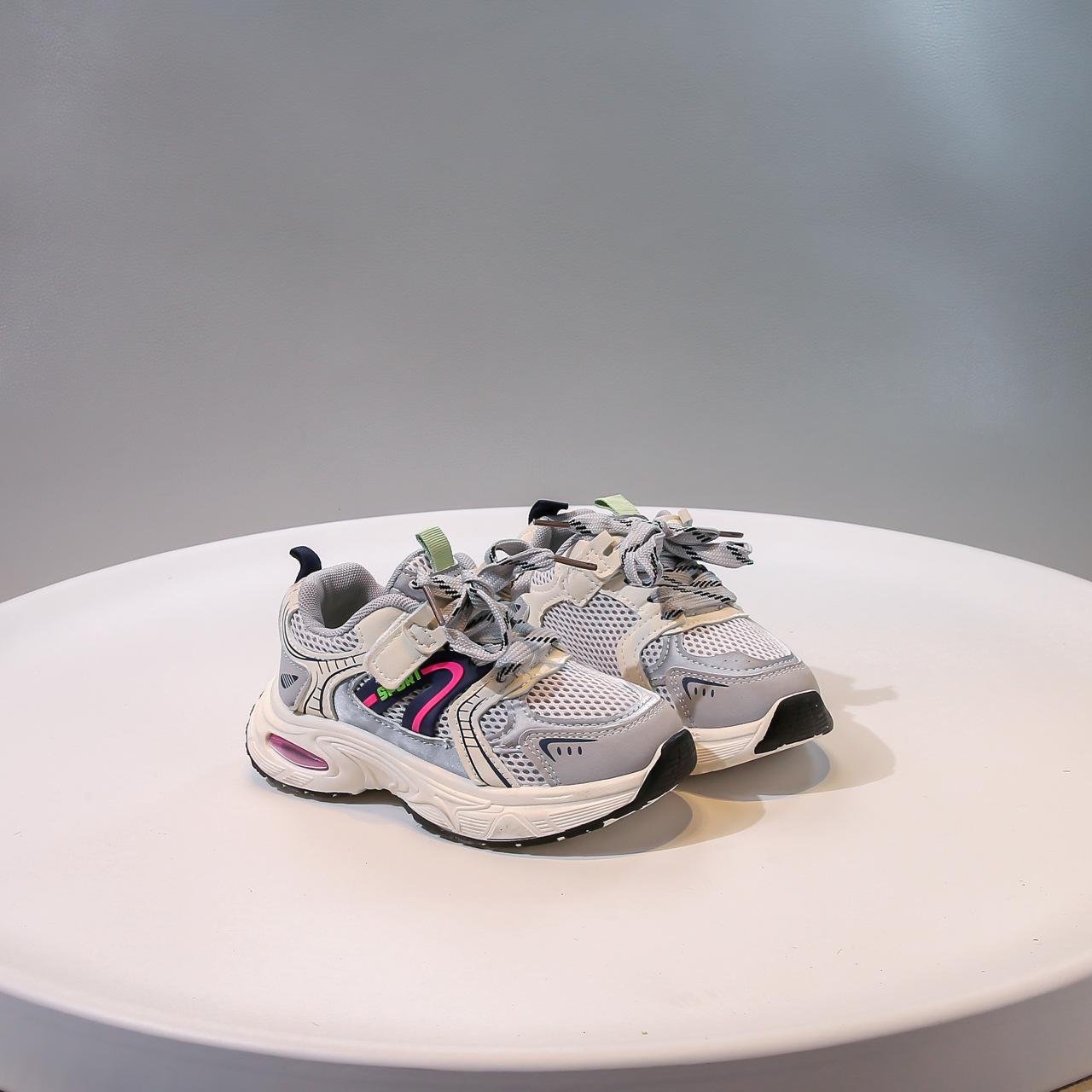 

Children s shoes Spring and autumn girls sports shoes Mesh breathable boys sports shoes Soft sole Non-slip primary school running shoes 26