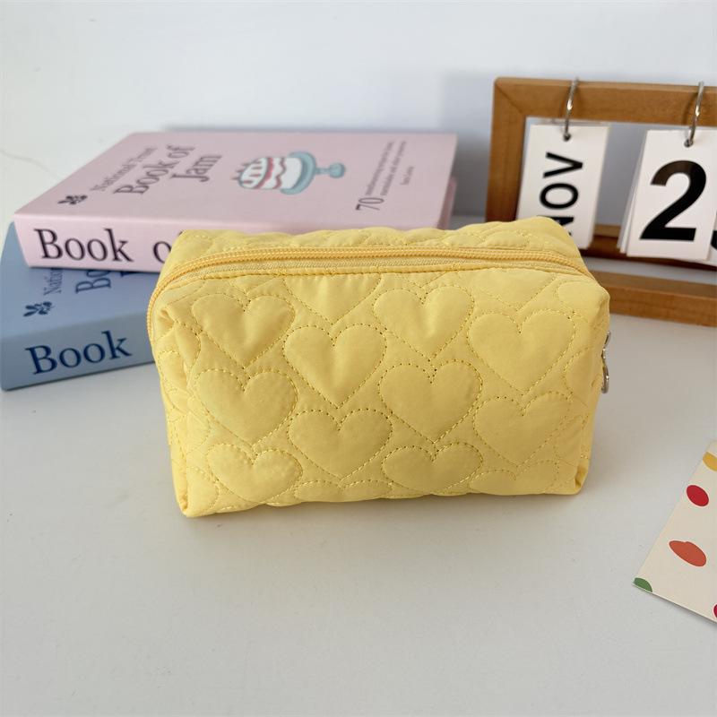 New Quilted Makeup Bag for Women Cosmetics Organizer Portable Travel Skincare Toiletry Bag Student Stationery Pouch Pencil Case