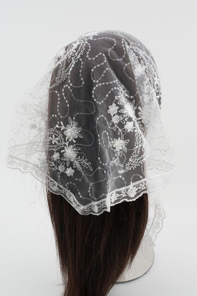 Elegant White Lace Embroidered Triangle Scarf with Floral Mesh for Wedding or Bridal Headdress