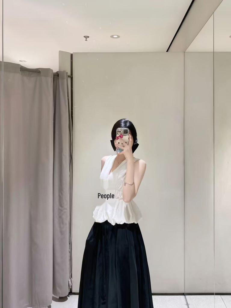 Spring 2025 European & American Backless Bow Vest - French Design