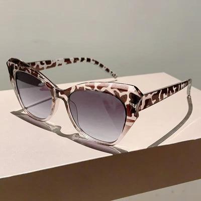 Cat Eye Vintage Sunglasses Women Brand Designer Fashion Gradient Sun Glasses Female Retro Mirror Outdoors Shades UV400 Eyeglasses