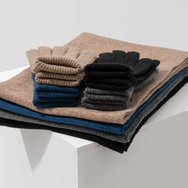 RECLOW Knit Gloves and Muffler Set 8 Colors