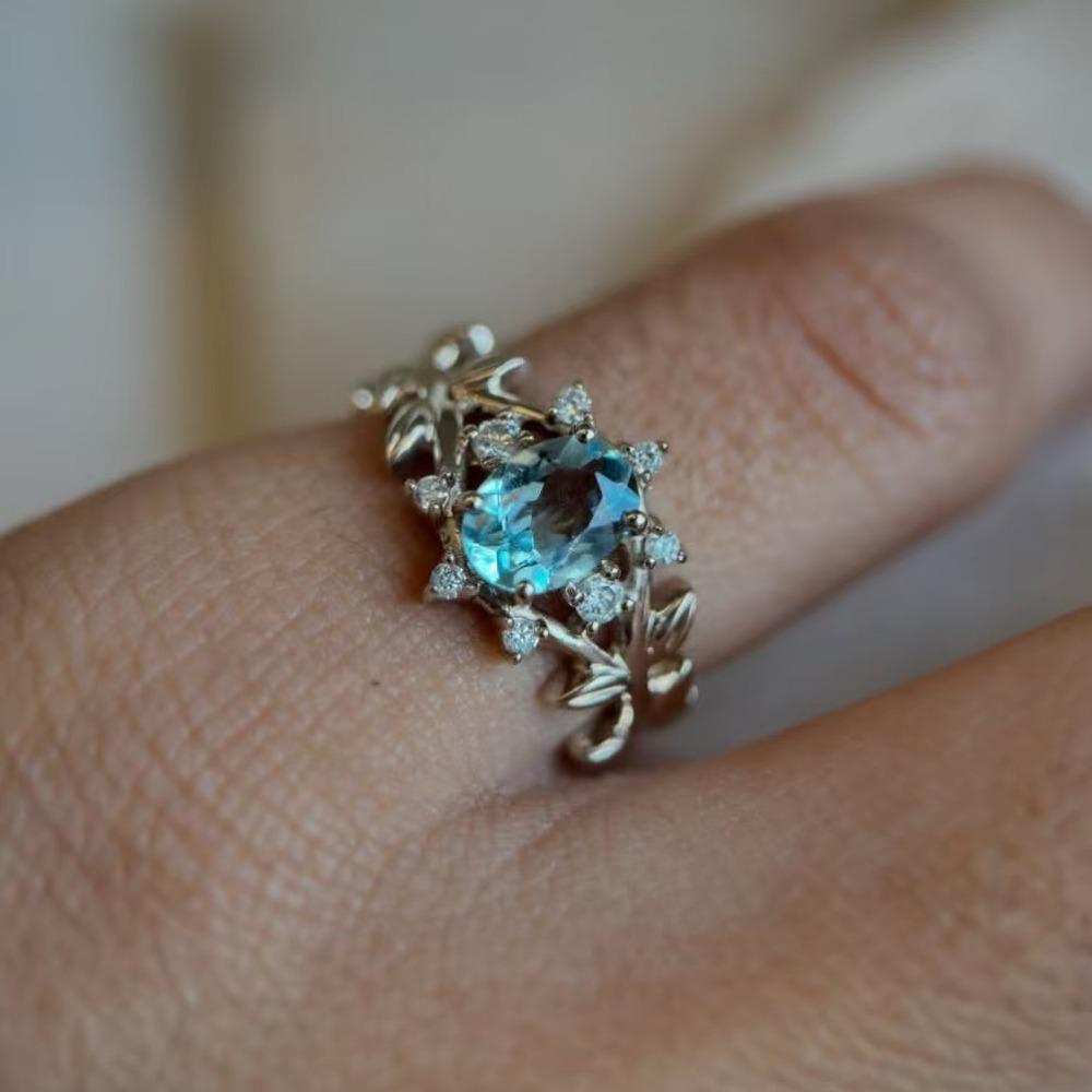 Luxury New Gold-plated Inlaid Aquamarine Single Ring, Leaf Shape Creative Women's Ring Simple and Fashionable