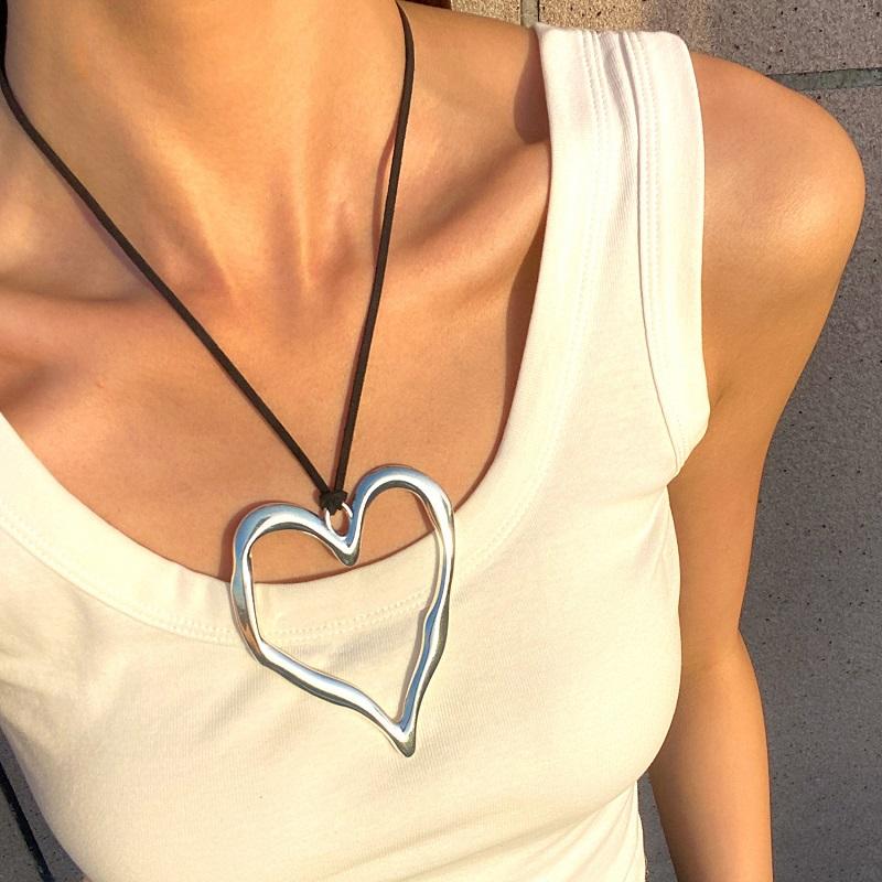 Exaggerated Metal Big Love Heart Pendant Earrings Necklace for Women Gothic Black Rope Knotted Bowknot Adjustable Chain Jewelry