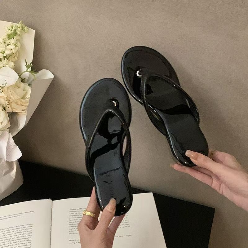 Internet celebrity explosion 2025 fairy style elegant small man shows height wear-resistant heightening slippers foreign style versatile fashion
