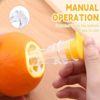 Portable Lemon Squeezer Plastic Resuable Lightweight Juices Reamer Washable Manual Juices Reamer Built In Filter for Home Travel