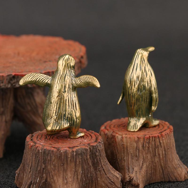1PC Small Penguin Desktop Home Decoration Ornaments Cute Childlike Ornaments Copper Carving Crafts