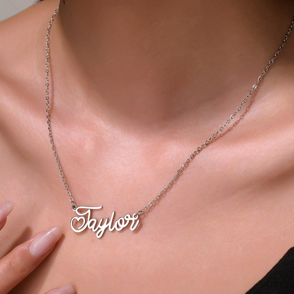 Collana Personalizzata con Lettere in Acciaio Inossidabile Placcato Oro 18K - Catena Clavicolare Fai-da-Te con Nome Personalizzato