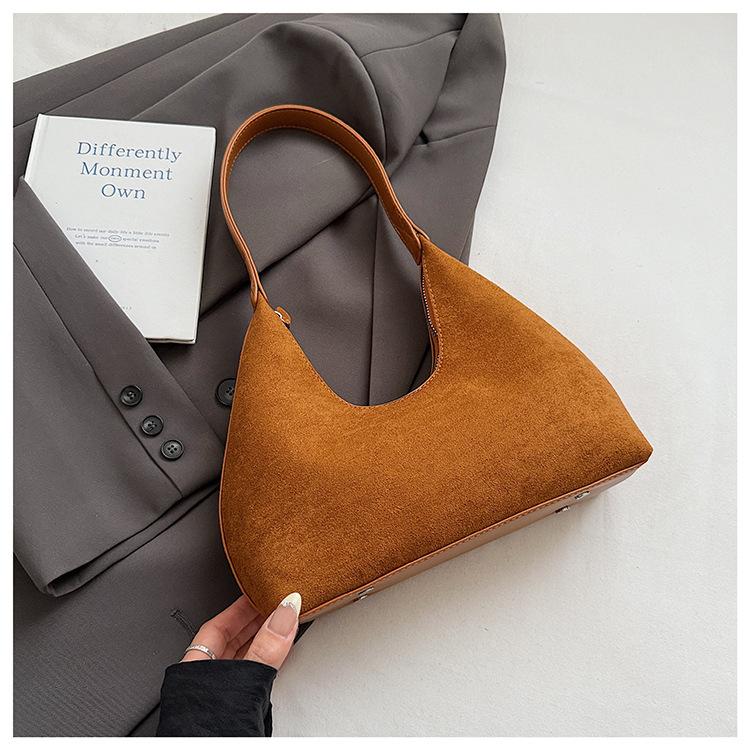 Foreign order retro matte commuter large-capacity bag women's 2025 new autumn and winter tote bag niche shoulder armpit bag