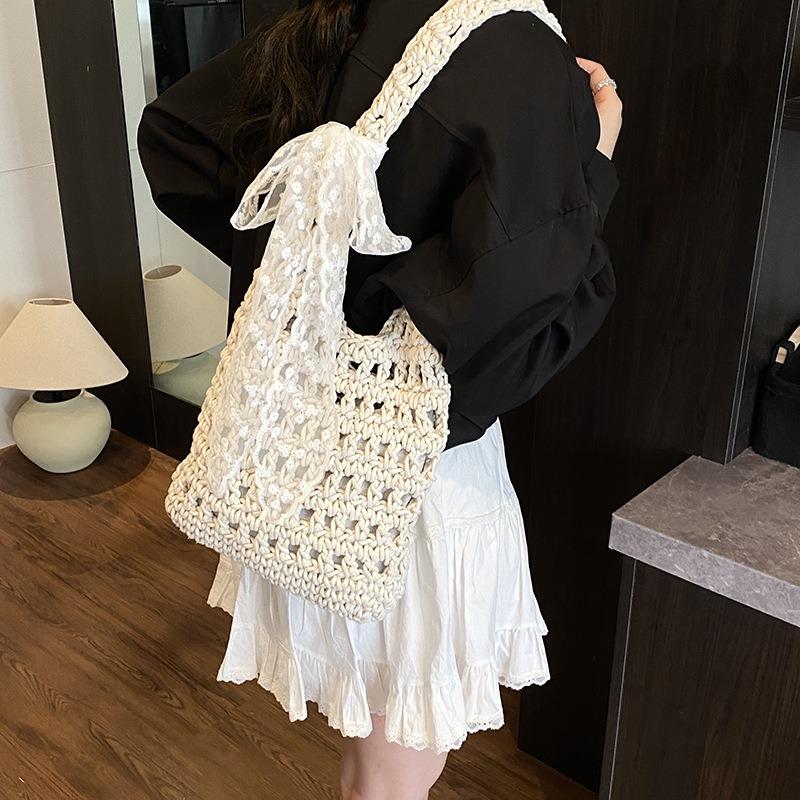 Lazy Wind Bag Women's New Popular Fashion Woven Shoulder Bag Large Capacity Tote Bag Commuter Bag