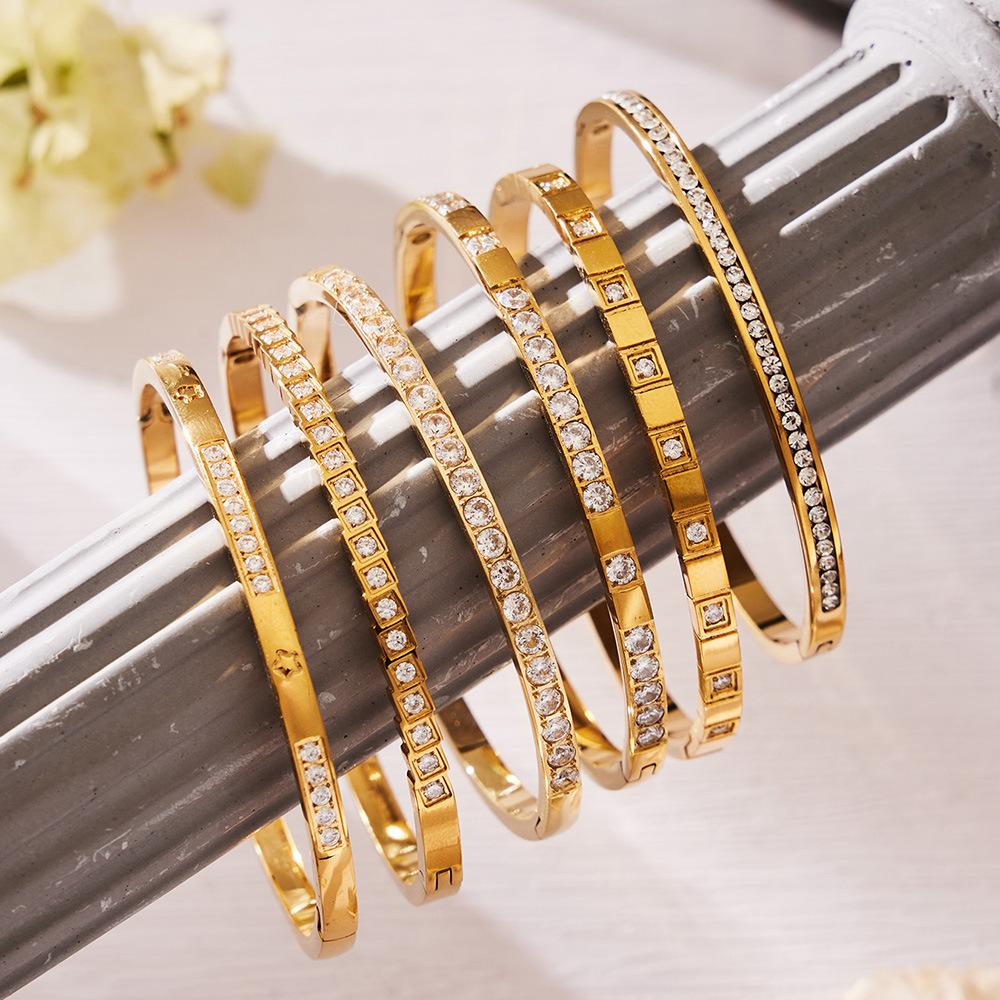 Light Luxury, High-end, Niche Geometric Fashion Zircon Bracelet, Stainless Steel Women's Bracelet Combination