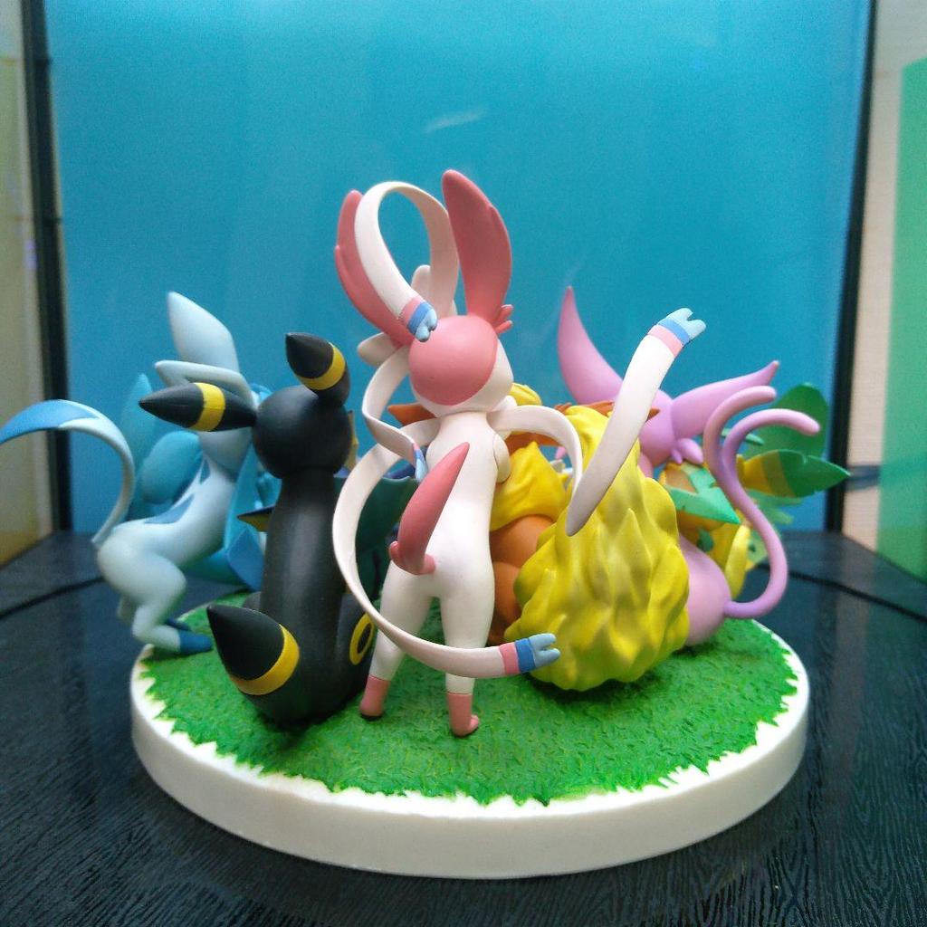 [USED] Pokemon G.E.M.E.X Series Eevee Friends Figure
