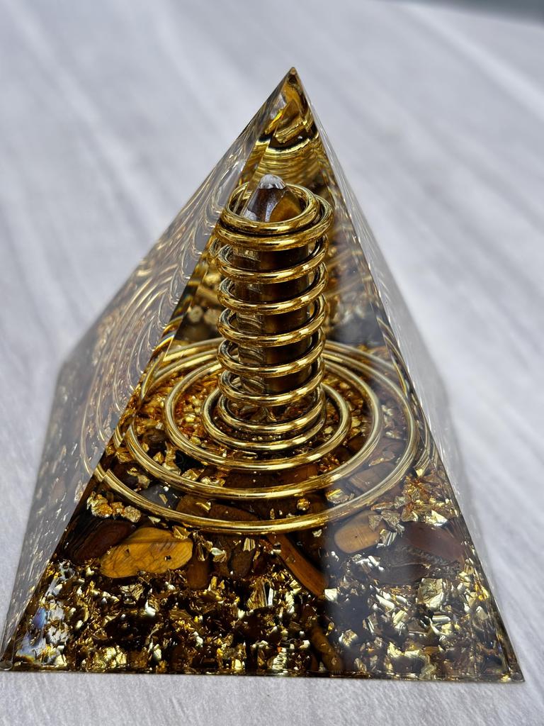RELIGHT Orgonite Pyramid-Shaped Power Stone Natural Stone Purification Healing Energy Ornament Height 6.5cm Width 6cm (Tiger's Eye)