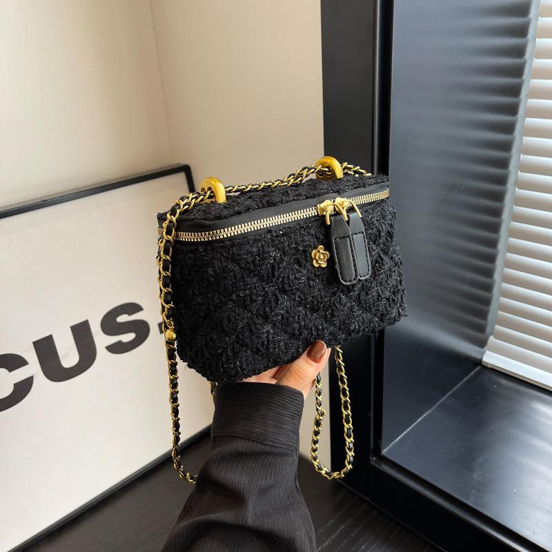 Woolen bag women's autumn and winter new fashion niche chain messenger bag high-end mini box bag