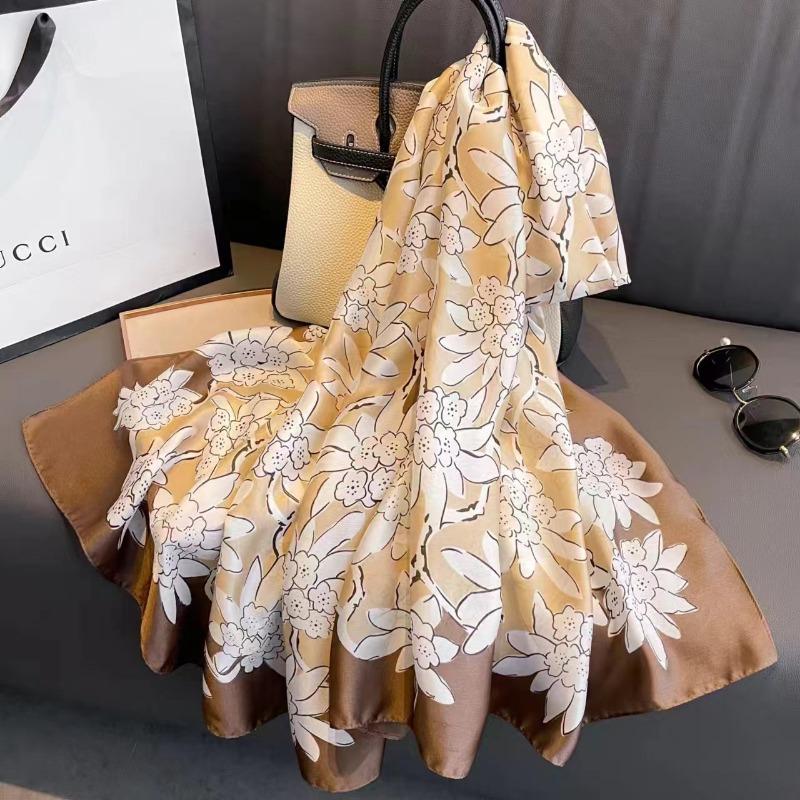 Women S Summer Thin Scarf Sun Protection Beach Shawl Fashionable Travel Scarf
