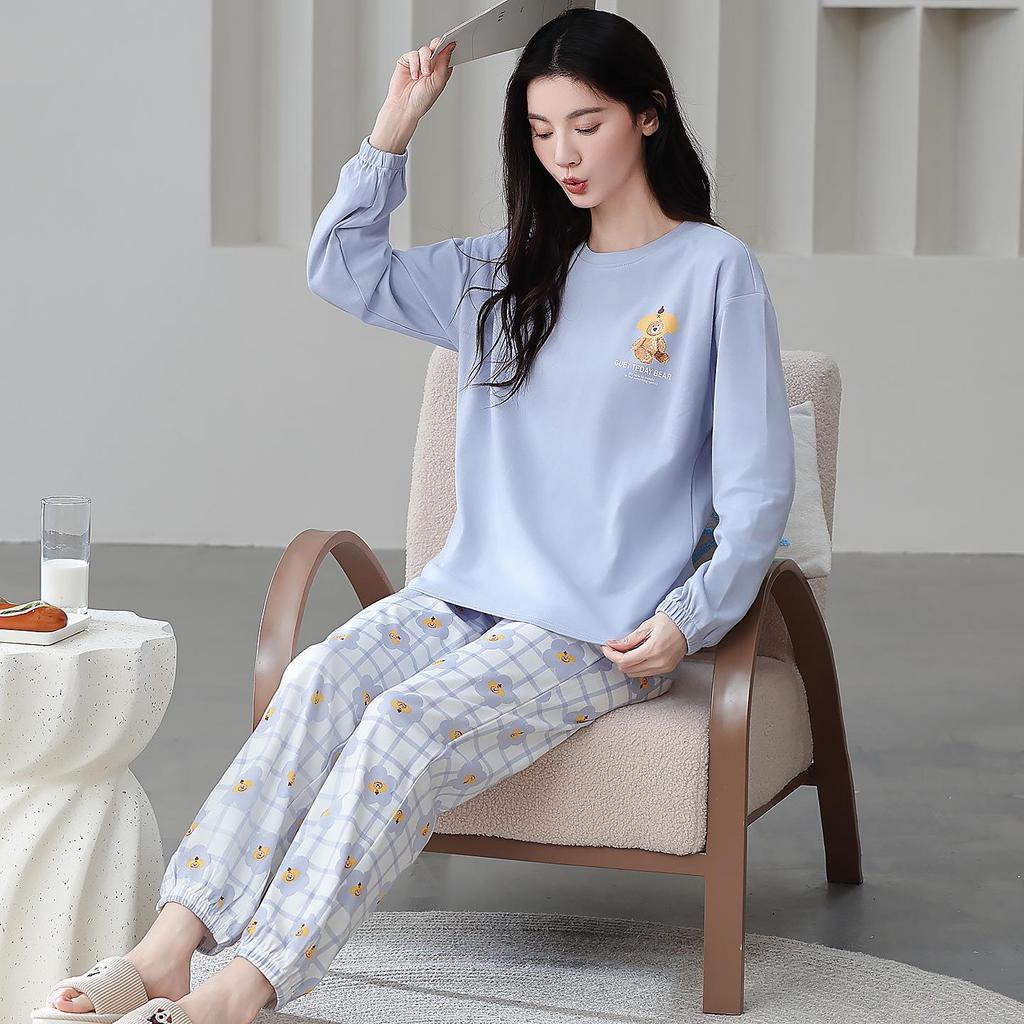 100% Cotton Women's Pajama Set – Breathable, Sweat-Absorbent, Long Sleeve Crew Neck for Indoor & Outdoor Wear (Autumn/Winter)