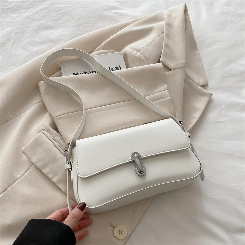 

Summer retro temperament fashion design shoulder crossbody solid color lock new fresh texture underarm women s bag
