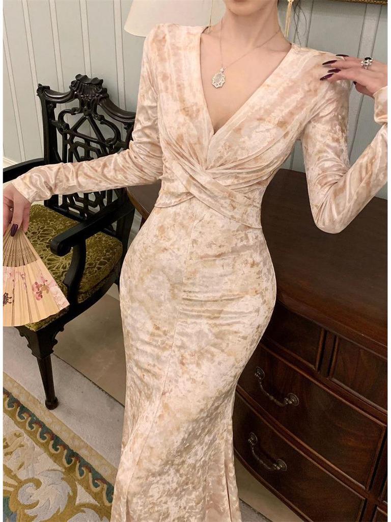 Samt Crossover Kleid mit französischem Print - Herbst/Winter Kollektion