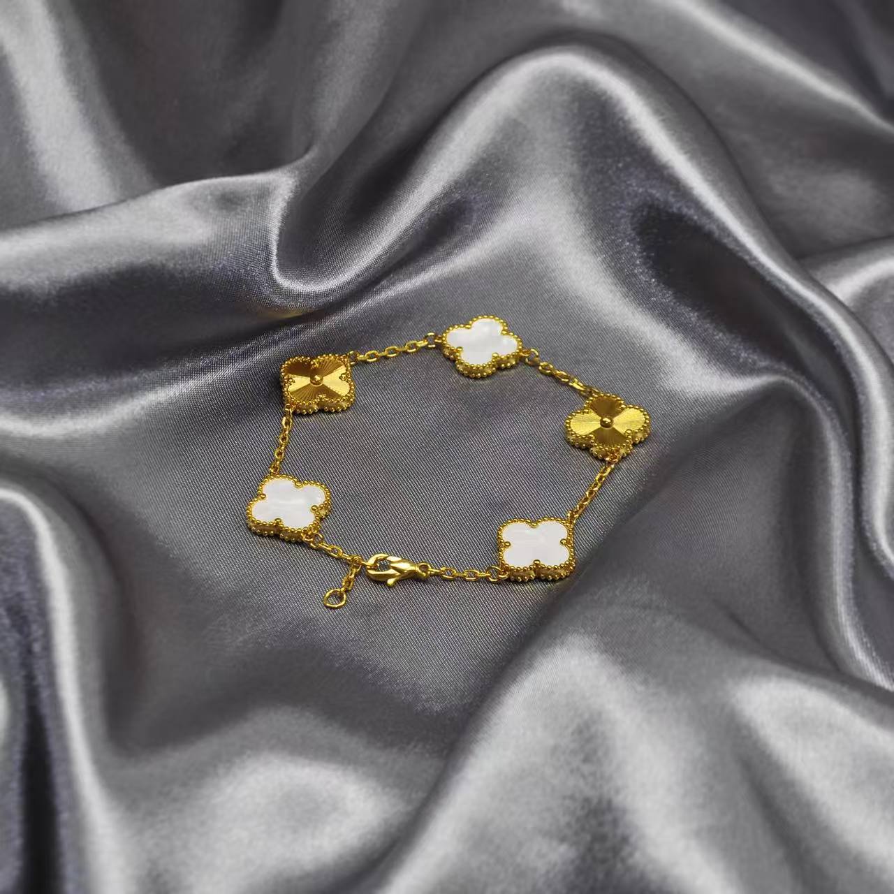 

Браслет из титановой стали 15 мм, сквозной, 18К, двусторонний, «Счастливый четырехлистный клевер», «Пять цветков»