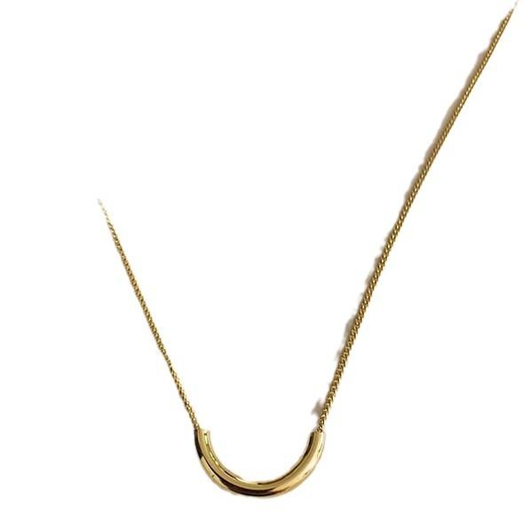 Korean Versatile Curved Smile Necklace Female Niche Cold Wind Stacked Collarbone Chain Titanium Steel Simple Accessories