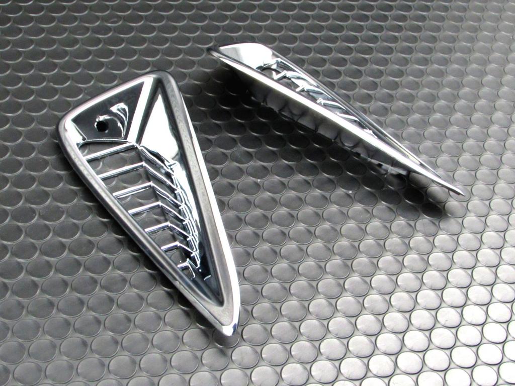 BRIGHTZ Camry AVV50 Chrome Front Bumper Duct Cover AVV V50 50 21883 (late model) [AIR-LOU-002]